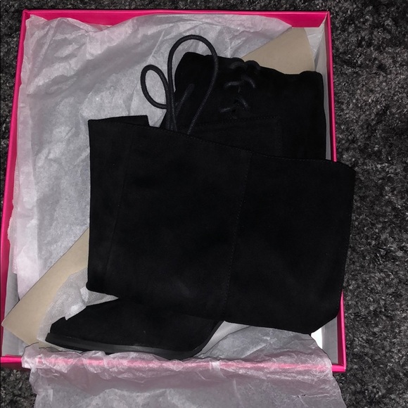 🔥Catherine Malandrino Faux Fur Lin Boot NWT - Picture 3 of 6